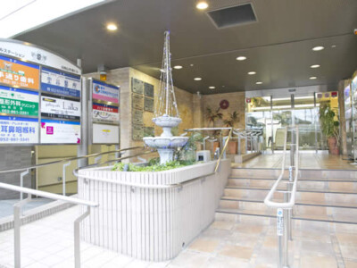 山手通ビル入口